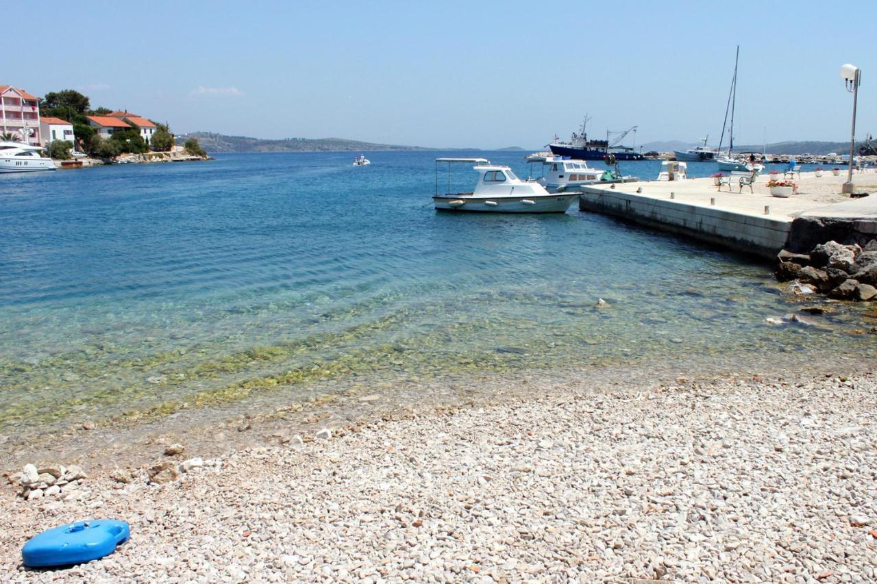 Apartments With A Parking Space Sali, Dugi Otok - 8136 Ngoại thất bức ảnh