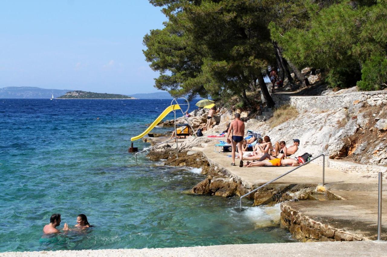 Apartments With A Parking Space Sali, Dugi Otok - 8136 Ngoại thất bức ảnh