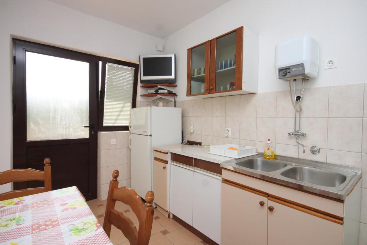 Apartments With A Parking Space Sali, Dugi Otok - 8136 Ngoại thất bức ảnh